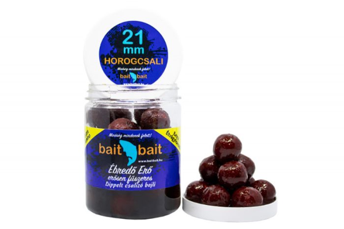 Bait Bait - Ébredő Erő Bojli - 24 mm Dippelt erősen fűszeres, fokhagymás bojli - 220 g